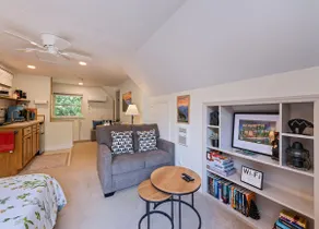 Starswept Studio- Close to Skiing, Brewery, & Breakfast, Close to GSMNP and BRP. - Image 3