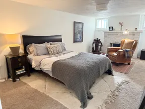 Spacious 2 bedroom private suite close to downtown - Image 4