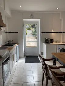 Large bright townhouse in Confolens with garden - Image 5