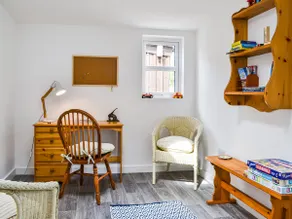 Needle Cottage - Image 3