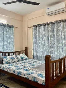 Chic & Cozy Ac 2BHK Couple| Family Near Airport - Image 5