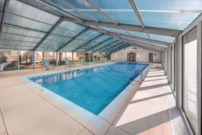 3bds 2ba *walk to beach *2 pools *family friendly - Image 5