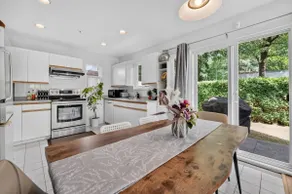 Spacious Suite Near Central Park & Metrotown - Image 2