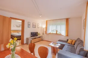 Beautiful apartment with 80 m² - Image 3