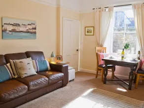 Grosvenor Cottage - Image 4