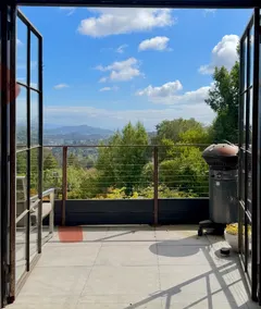 Mill Valley Hilltop Guesthouse with Bay Views - Image 3