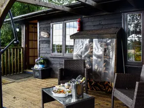 Toms Cabin - Uk35173 - Image 2