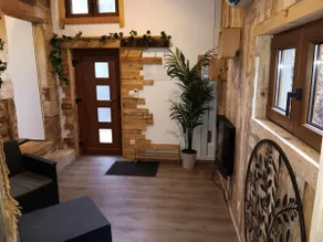 Large farmhouse for 14 people, with spa, sauna, and leisure activities - Image 4