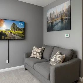 Stylish home near DT|Stonecrest+Free WiFi/Parking! - Image 2