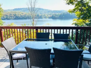 Lakeside Cottage w/ New Hot Tub and Stunning Views - Image 3