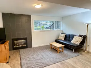 Pet Friendly Sammamish Home with Deck about 3 Mi to Lake - Image 5