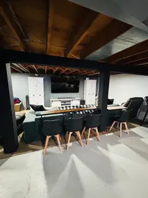 1 mile from Lambeau. updated home for the family - Image 3