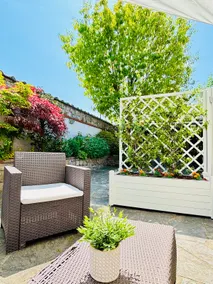 Large Apartment (up to 7 comfortable guests) - Image 2