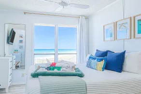 Beachfront! Newly remodeled! Right on the beach! - Image 4