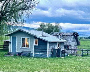 Mission Mountain Country Cottage & Sauna - Image 2