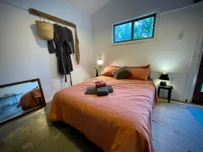 Romantic rustic garden studio w indoor fireplace - Image 2