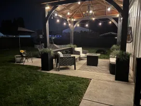 1/ 3 acre,hot tub,playground&NEW Volleyball court! - Image 3