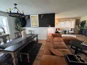 1/ 3 acre,hot tub,playground&NEW Volleyball court! - Image 2