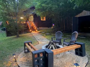 Creekside cabin, 2BR/2BA, pet-friendly, fire pit - Image 2