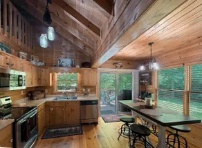 Creekside cabin, 2BR/2BA, pet-friendly, fire pit - Image 4