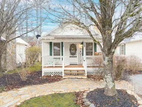 Riverfront Cottage / Fish Camp Getaway - Image 3