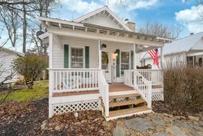 Riverfront Cottage / Fish Camp Getaway - Image 2