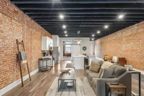 Luxury Downtown Loft- Walk to Katy Trail & Casino - Image 2
