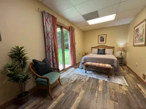 Entire Private Guest Suite in Quiet Wooded Area - Image 2