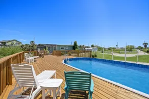 Private Bungalow with Pool, Pond, and Large Deck - Image 3