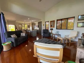 The Rise Dunk Island views and ocean breeze - Image 4