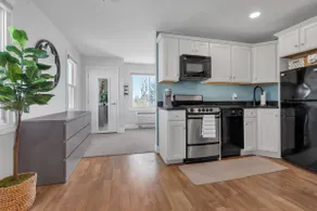 Sunrise Beach Condo - Image 4