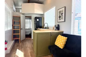 Near Zion • Modern Tiny Home • Hiking & MTB Access - Image 5