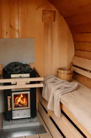 Scandinavian Wellness met hottub & sauna - Image 4