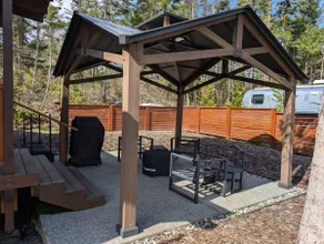 Cozy Cabin on Camano Island - Image 3