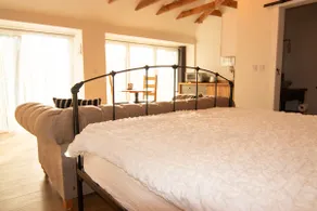 Beautifully renovated ‘Ghillie’s Hideaway’ - Image 3
