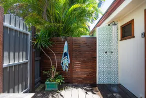 Tallows Beach Studio, dog friendly, modern, quiet! - Image 2