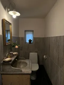 Cozy guest house with its own garden - Image 2