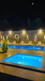 Luxury bungalow with pool, 100 meters from the sea - Image 5