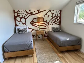 Renovated Mid-Century Home | Lg Yard | 15m to DT - Image 5