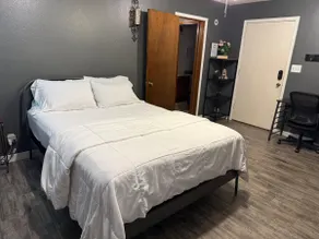 Entire Private and Relaxing Apartment - Image 3