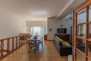Beach view and Private access T4 Duplex Apartment - Image 5
