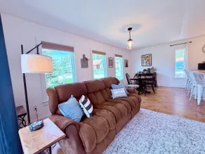 Town View Villa walking distance to downtown! - Image 4
