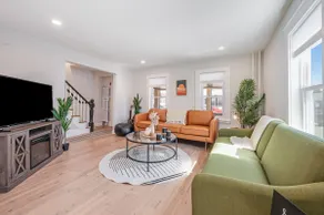 Whole House Privacy, Yard/Parking, 5min to Boston - Image 2