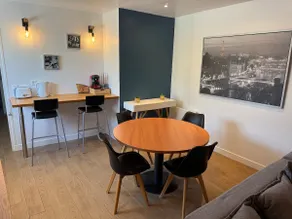 Cozy, (10 min to CDG/Exhibition Center, 25 min to Disney) - Image 5