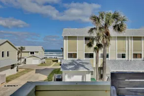 ZEN BEACH RETREAT - OCEAN VIEW TOWNHOUSE -No Drive Beach - Image 5