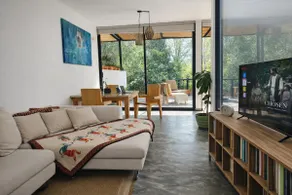 Kino: Chic Loft with Terrace & Garden Views - Image 5