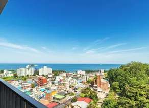 1.4 Sunrise Ocean View · 7-minute walk to the beach Sensual Accommodation | Blue Terra Ocean Suite M1 - Image 2
