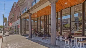 Downtown Jonesboro's Stylish Studio - Image 5