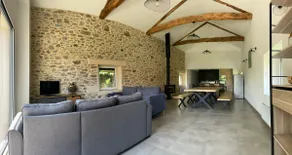 Old renovated barn - Image 2