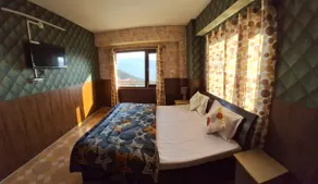 Anand Niketan Deluxe Family Appartments Shimla - Image 4